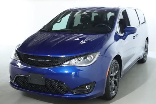 2018 Chrysler Pacifica Touring Plus