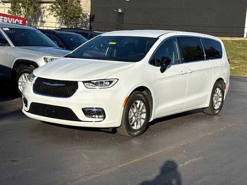 2026 Chrysler Pacifica L