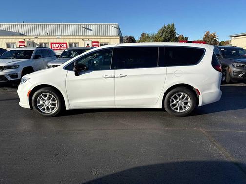 2026 Chrysler Pacifica L