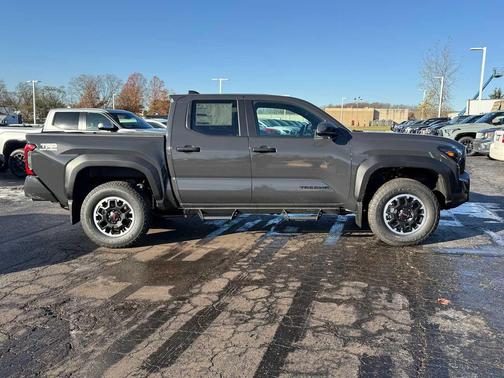 2025 Toyota Tacoma TRD Off Road