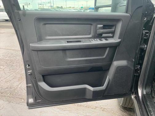 2025 RAM 2500 Tradesman Crew Cab 4x4 6'4' Box