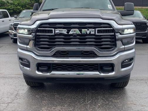 2025 RAM 2500 Tradesman Crew Cab 4x4 6'4' Box