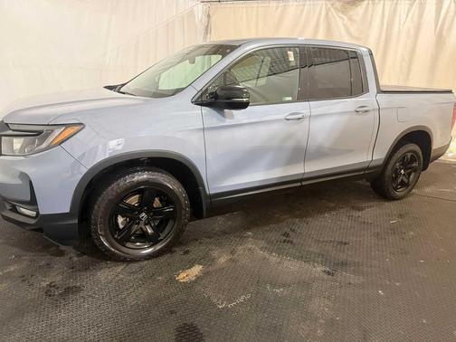 2022 Honda Ridgeline Black