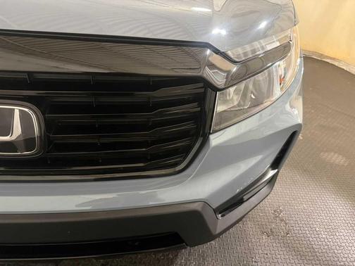 2022 Honda Ridgeline Black