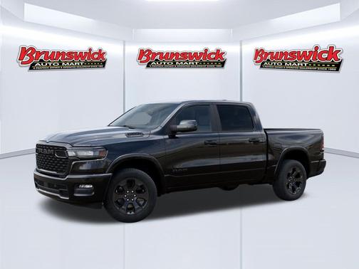 Diamond Black Crystal Pearlcoat 2026 RAM 1500 Big Horn/Lone Star