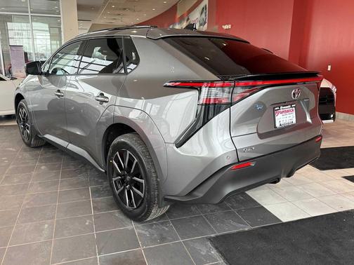 2026 Toyota bZ XLE Plus