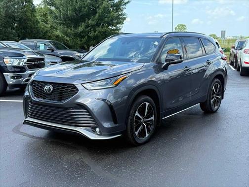 2022 Toyota Highlander XSE