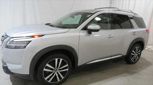 2023 Nissan Pathfinder Platinum 4WD