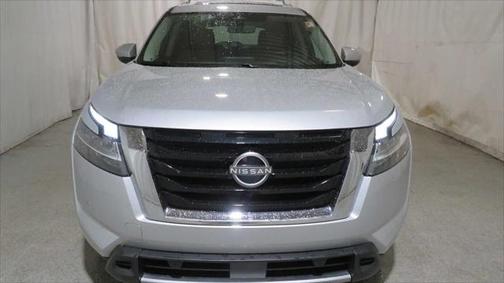 2023 Nissan Pathfinder Platinum 4WD