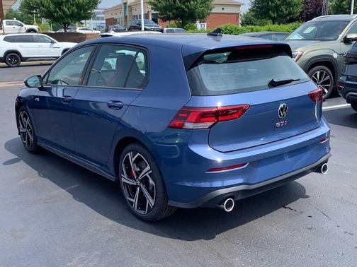 2025 Volkswagen Golf GTI 2.0T SE DSG