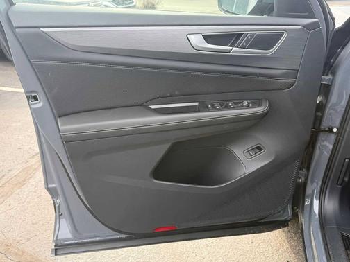 pure gray 2026 Volkswagen Atlas Cross Sport 2.0T SE w/Technology 4MOTION