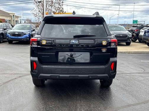 Crystal Black Silica 2026 Subaru Outback Wilderness