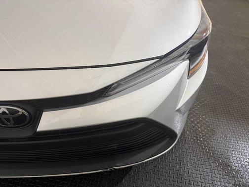 Classic Silver Metallic 2023 Toyota Corolla LE