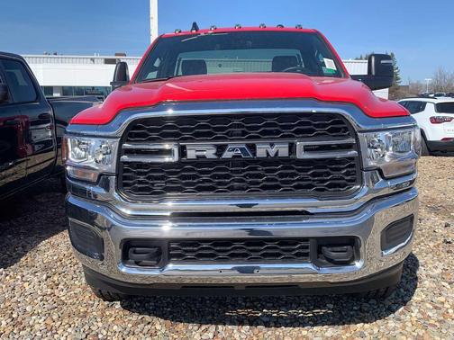 2024 RAM 2500 Tradesman Regular Cab 4x4 8' Box