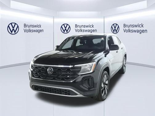 Deep Black Pearl 2024 Volkswagen Atlas Cross Sport 2.0T SE w/Technology 4MOTION