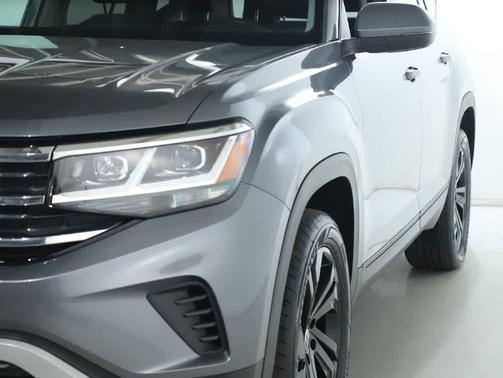 2023 Volkswagen Atlas 3.6L SE w/Technology