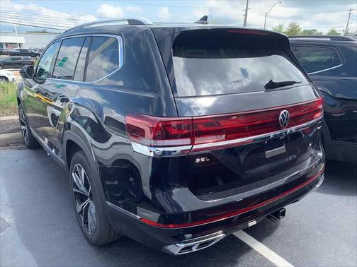 2025 Volkswagen Atlas 2.0T SEL Premium R-Line 4MOTION