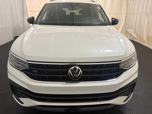 2023 Volkswagen Tiguan 2.0T SE R-Line Black 4MOTION