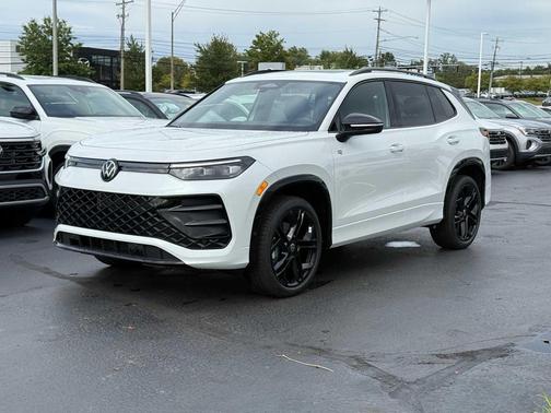 2026 Volkswagen Tiguan 2.0T SE R-Line Black 4MOTION