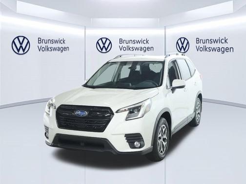 Crystal White Pearl 2023 Subaru Forester Premium