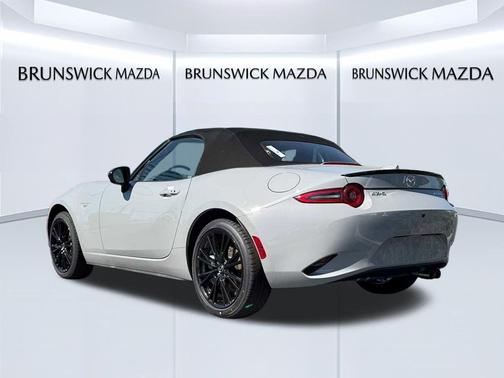 Aero Gray Metallic 2026 Mazda MX-5 Miata Club