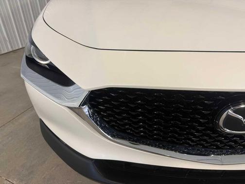 Snowflake White Pearl Mica 2023 Mazda CX-30 2.5 S Preferred Package