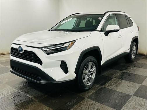 2022 Toyota RAV4 Hybrid XLE