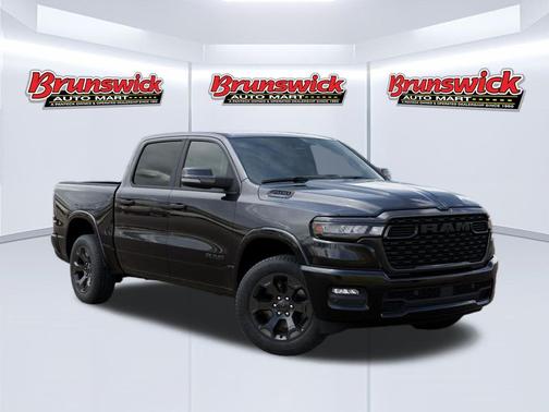 Diamond Black Crystal Pearlcoat 2026 RAM 1500 Big Horn/Lone Star