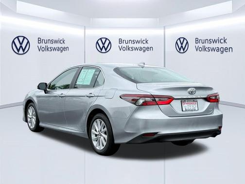 Celestial Silver Metallic 2024 Toyota Camry LE