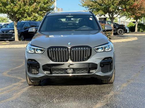 2022 BMW X5 M50i