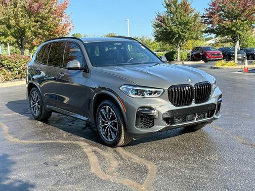 2022 BMW X5 M50i