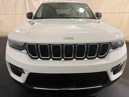 2023 Jeep Grand Cherokee Laredo