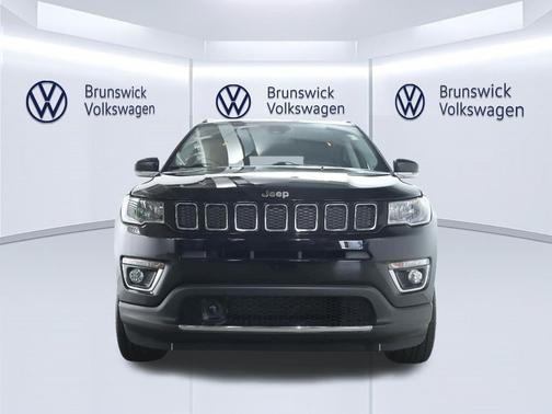 Diamond Black Crystal Pearlcoat 2021 Jeep Compass Limited