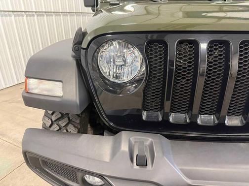 Sarge Green Clearcoat 2021 Jeep Wrangler Sport S