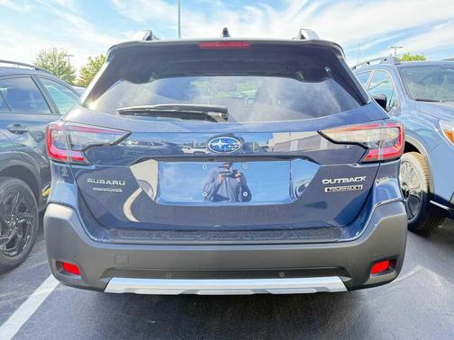 2025 Subaru Outback Touring XT