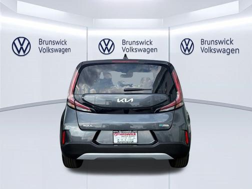 Gravity Gray 2023 Kia Soul EX