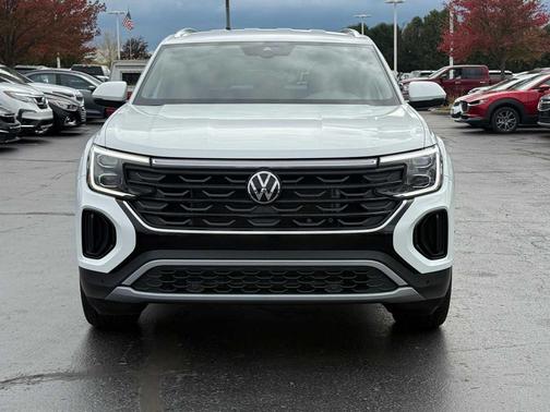 2024 Volkswagen Atlas Cross Sport 2.0T SE w/Technology 4MOTION