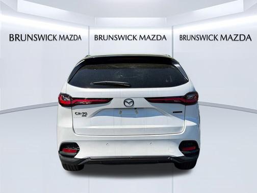 Rhodium White Premium 2026 Mazda CX-70 3.3 Turbo Preferred