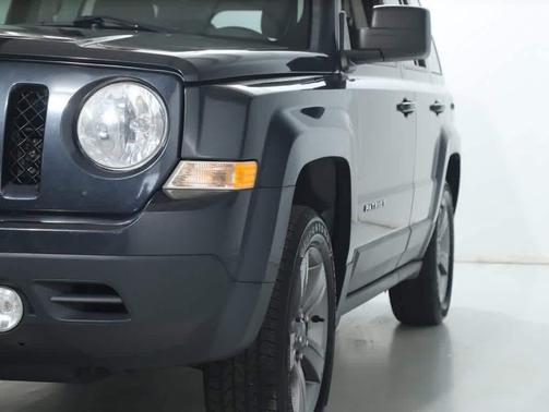 Maximum Steel Metallic Clearcoat 2014 Jeep Patriot High Altitude