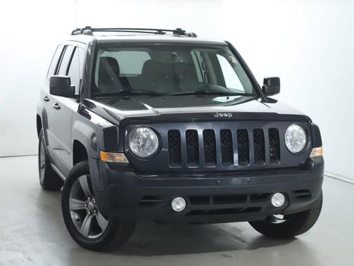 Maximum Steel Metallic Clearcoat 2014 Jeep Patriot High Altitude