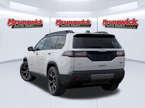 Bright White Clearcoat 2026 Jeep Cherokee Overland