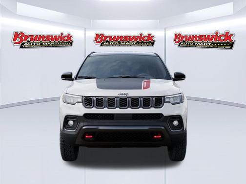 Bright White Clearcoat 2026 Jeep Compass Trailhawk