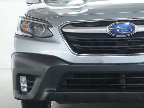 Ice Silver Metallic 2021 Subaru Outback Premium