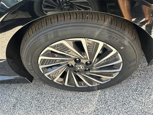 2025 Hyundai SONATA Hybrid Limited