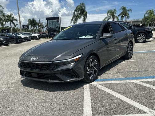 2025 Hyundai ELANTRA SEL Convenience