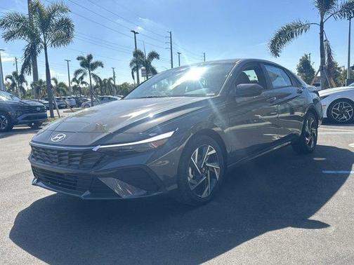 2025 Hyundai ELANTRA HEV SEL Sport