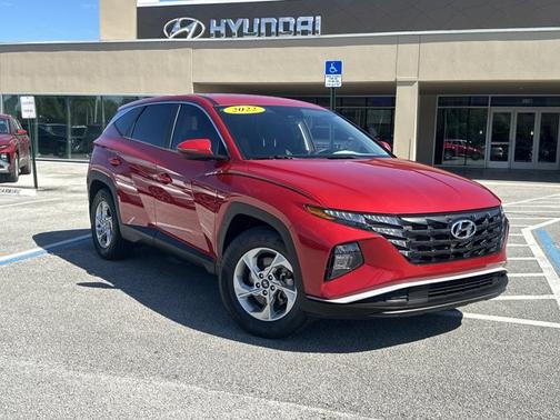 2022 Hyundai TUCSON SE
