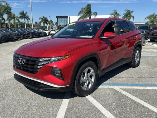 2022 Hyundai TUCSON SE