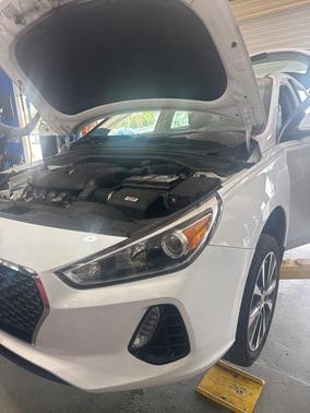 2020 Hyundai Elantra GT Base