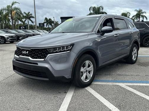 2022 Kia Sorento LX